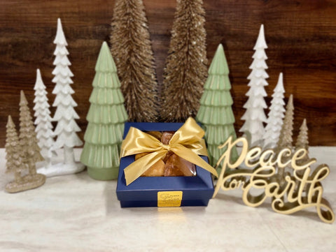 #510 Small Holiday Blue Gourmet Window Box w/Bow