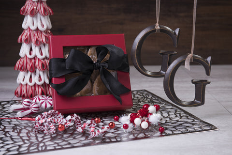 #510 Medium Holiday Red Gourmet Window Box w/Bow